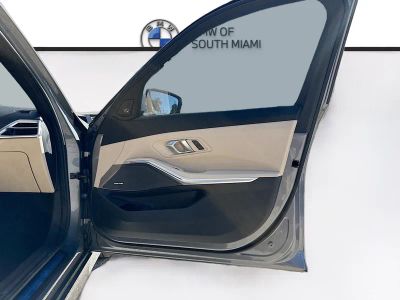 2026 BMW 3 Series — photo 19 view