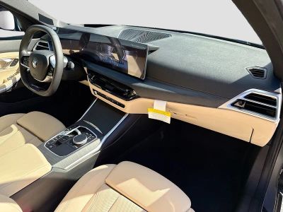 2026 BMW 3 Series — photo 18 view