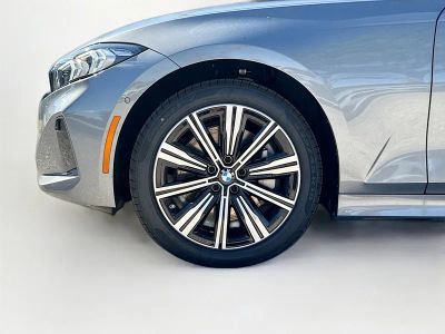 2026 BMW 3 Series — photo 22 view