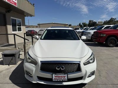 2015 Infiniti Q50 — photo 8 view