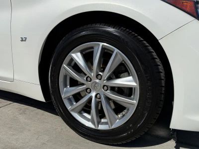 2015 Infiniti Q50 — photo 10 view