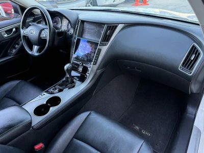 2015 Infiniti Q50 — photo 15 view