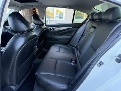 2015 Infiniti Q50 — photo 13 view
