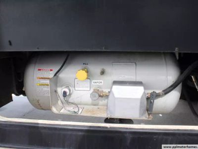 2013 Coachmen 32BH — photo 36 view