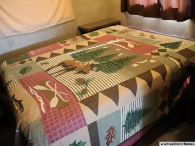2013 Coachmen 32BH — photo 28 view