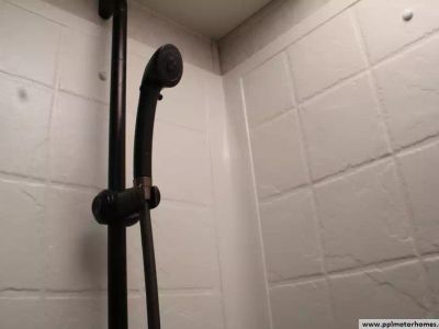 2013 Coachmen 32BH — photo 26 view