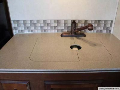2013 Coachmen 32BH — photo 18 view