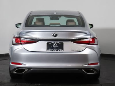 2023 Lexus ES - Photo 4