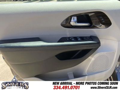 2023 Chrysler Pacifica - Photo 19