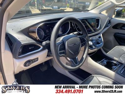 2023 Chrysler Pacifica - Photo 22