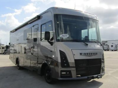 2025 Winnebago VISTA - Photo 1