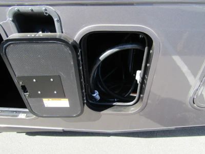 2025 Winnebago VISTA - Photo 33