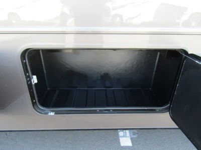 2025 Winnebago VISTA - Photo 26
