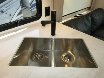 2025 Winnebago VISTA - Photo 11