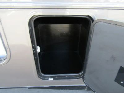 2025 Winnebago VISTA - Photo 24
