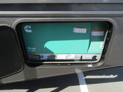 2025 Winnebago VISTA - Photo 34