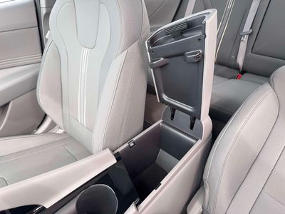 2026 Hyundai Elantra - Photo 18