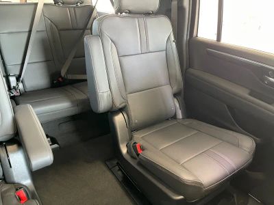 2026 Chevrolet Suburban — photo 14 view
