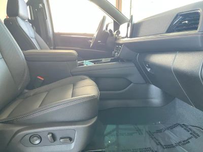 2026 Chevrolet Suburban — photo 15 view