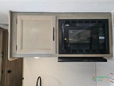 2023 Coachmen RV Freelander — photo 27 view