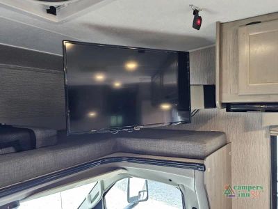 2023 Coachmen RV Freelander — photo 18 view