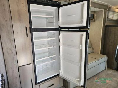 2023 Coachmen RV Freelander — photo 31 view