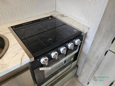 2023 Coachmen RV Freelander — photo 23 view