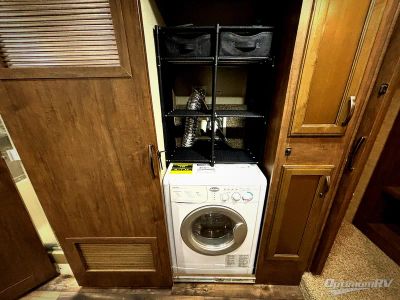 2018 Forest River Sierra — photo 11 view