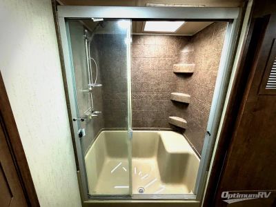 2018 Forest River Sierra — photo 12 view