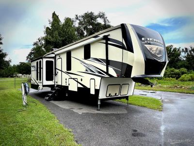 2018 Forest River Sierra — front three-quarter view