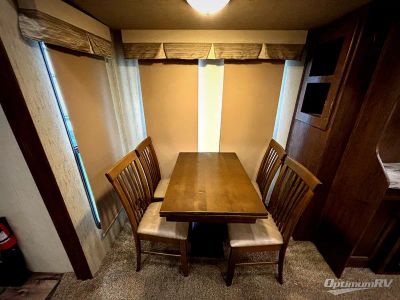 2018 Forest River Sierra — photo 18 view
