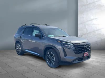 2026 Nissan Pathfinder - Photo 8