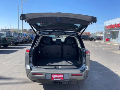 2026 Nissan Pathfinder - Photo 18