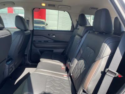 2026 Nissan Pathfinder - Photo 15