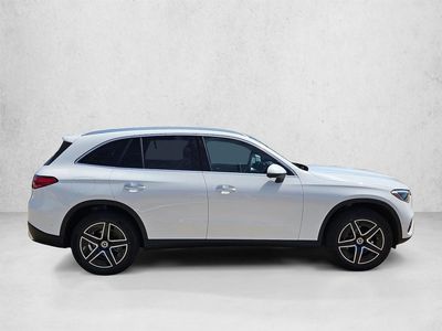 2026 Mercedes-Benz GLC 300 - Photo 4