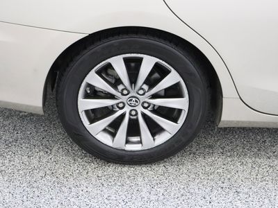 2017 Toyota Camry FWD - Photo 6