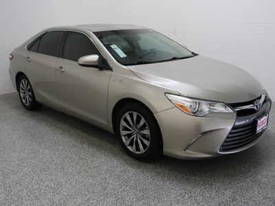 2017 Toyota Camry FWD - Photo 4