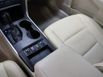 2017 Toyota Camry FWD - Photo 17