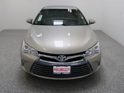 2017 Toyota Camry FWD - Photo 3