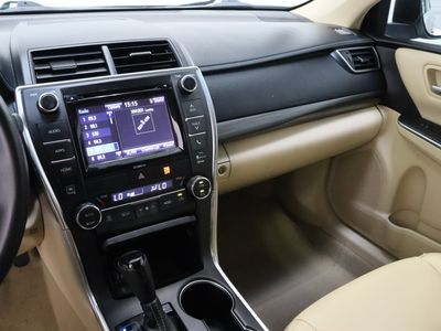 2017 Toyota Camry FWD - Photo 16