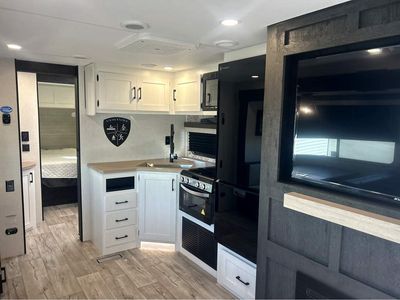 2026 VENTURE RV SIENNA - Photo 10