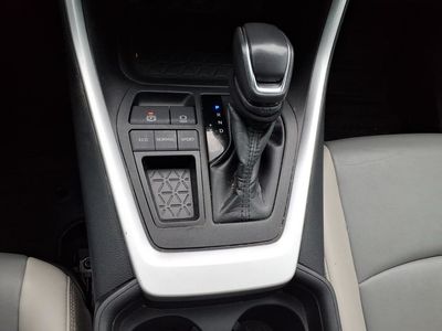 2021 Toyota RAV4 - Photo 14