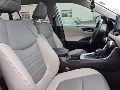 2021 Toyota RAV4 - Photo 25