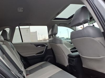 2021 Toyota RAV4 - Photo 23