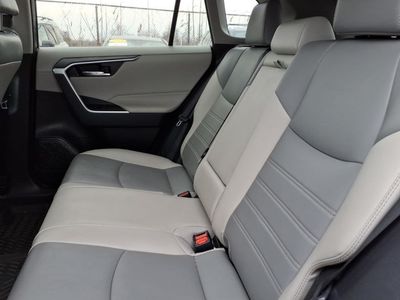 2021 Toyota RAV4 - Photo 20