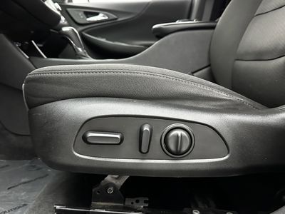 2020 Chevrolet Malibu - Photo 11