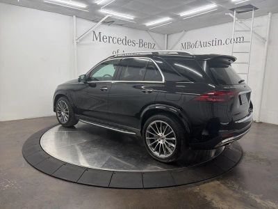 2026 Mercedes-Benz GLE — detail view