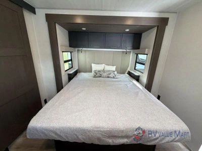 2027 Forest River RV Grand Surveyor — photo 31 view