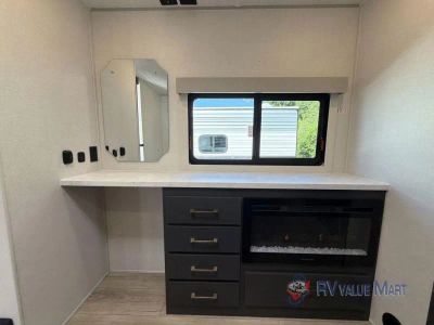 2027 Forest River RV Grand Surveyor — photo 32 view