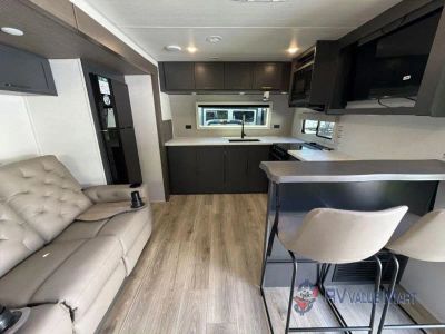 2027 Forest River RV Grand Surveyor — photo 25 view